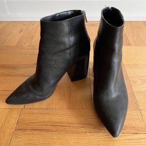Vince Camuto Oskana Leather Ankle Bootie Size 7.5